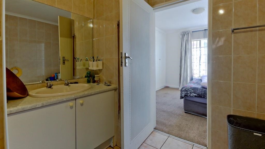 To Let 3 Bedroom Property for Rent in Equestria Gauteng