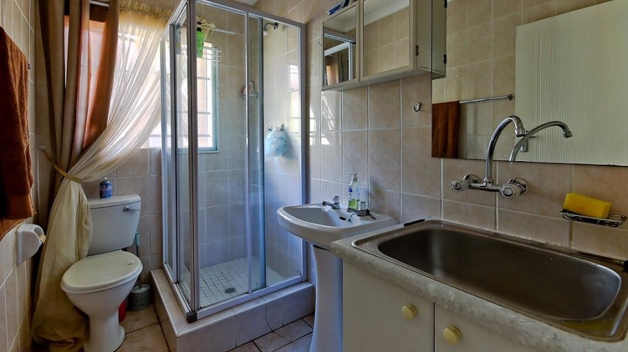 To Let 3 Bedroom Property for Rent in Equestria Gauteng