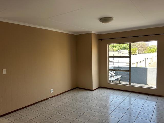 To Let 2 Bedroom Property for Rent in New Redruth Gauteng
