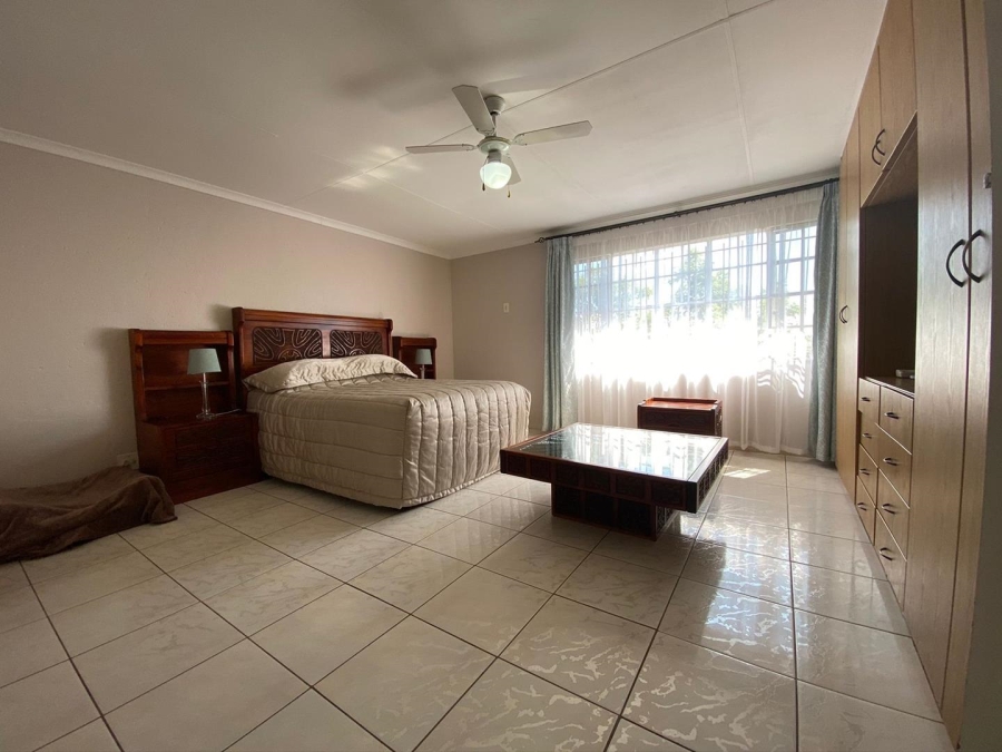 4 Bedroom Property for Sale in Walker Fruit Farms Gauteng