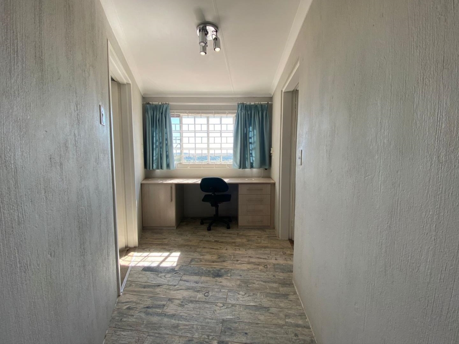4 Bedroom Property for Sale in Walker Fruit Farms Gauteng