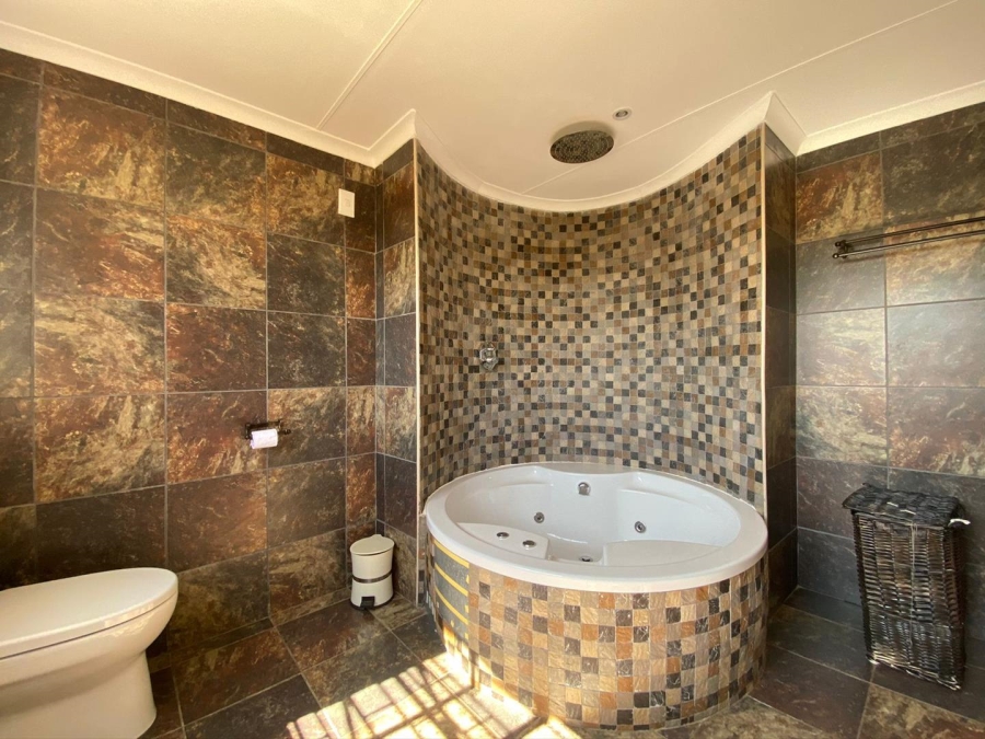 4 Bedroom Property for Sale in Walker Fruit Farms Gauteng