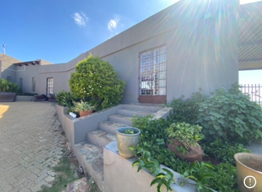4 Bedroom Property for Sale in Walker Fruit Farms Gauteng