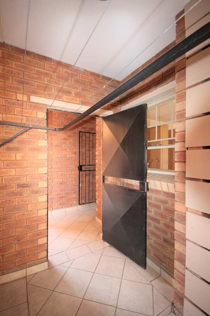 To Let 2 Bedroom Property for Rent in Hazeldean Gauteng