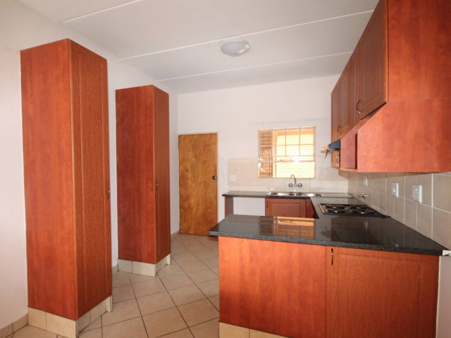 To Let 2 Bedroom Property for Rent in Hazeldean Gauteng
