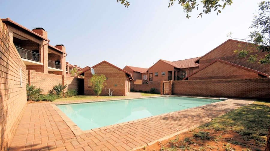 To Let 2 Bedroom Property for Rent in Hazeldean Gauteng
