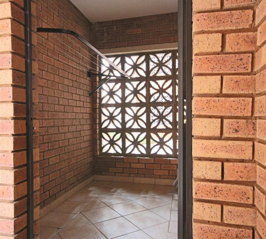 To Let 2 Bedroom Property for Rent in Hazeldean Gauteng