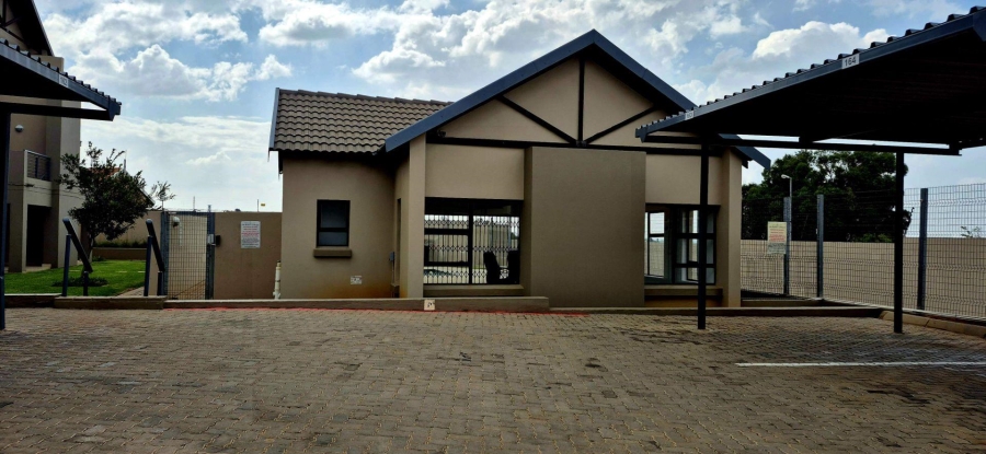 3 Bedroom Property for Sale in Ruimsig Gauteng