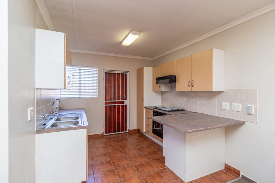 3 Bedroom Property for Sale in Wilgeheuwel Gauteng