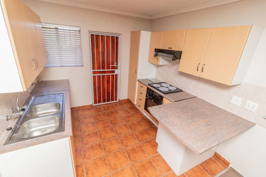 3 Bedroom Property for Sale in Wilgeheuwel Gauteng