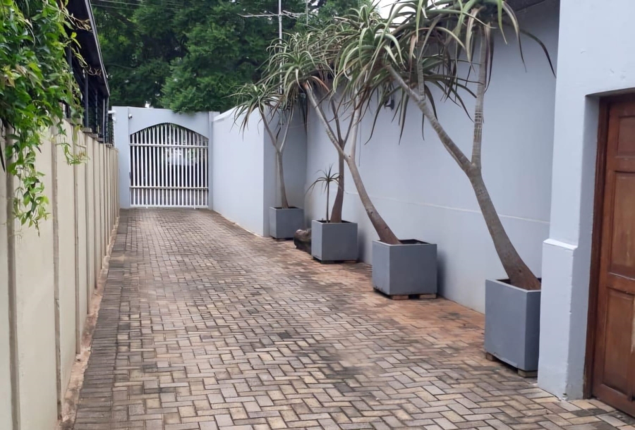 4 Bedroom Property for Sale in Riviera Gauteng