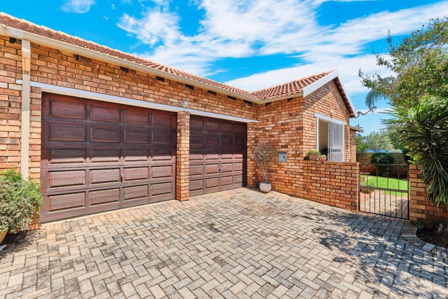 3 Bedroom Property for Sale in Willowbrook Gauteng