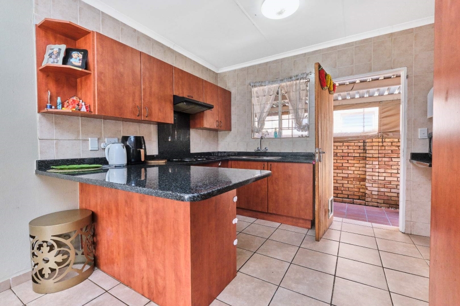 3 Bedroom Property for Sale in Willowbrook Gauteng