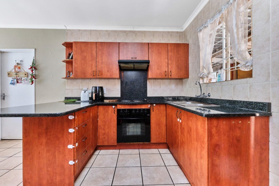 3 Bedroom Property for Sale in Willowbrook Gauteng