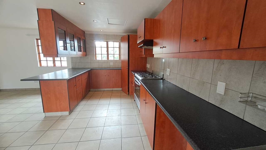 To Let 2 Bedroom Property for Rent in Mulbarton Gauteng