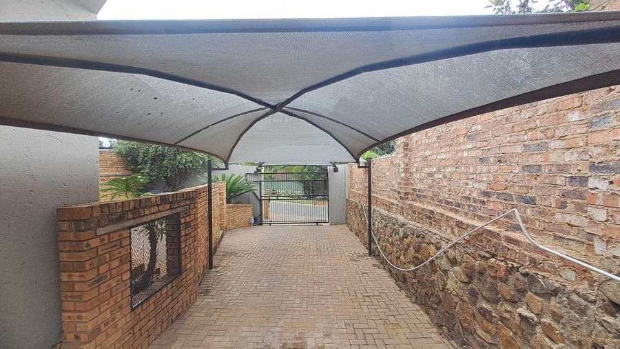 To Let 2 Bedroom Property for Rent in Mulbarton Gauteng