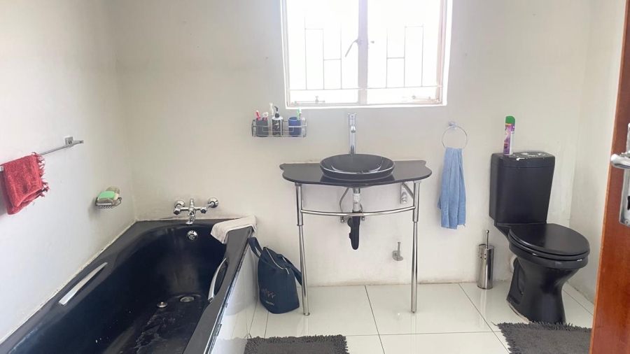 3 Bedroom Property for Sale in Birchleigh North Gauteng