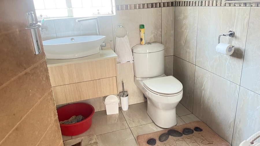 3 Bedroom Property for Sale in Birchleigh North Gauteng