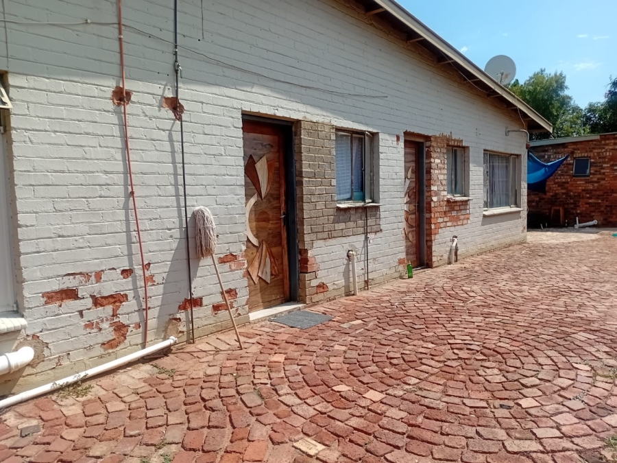 13 Bedroom Property for Sale in Jan Niemand Park Gauteng