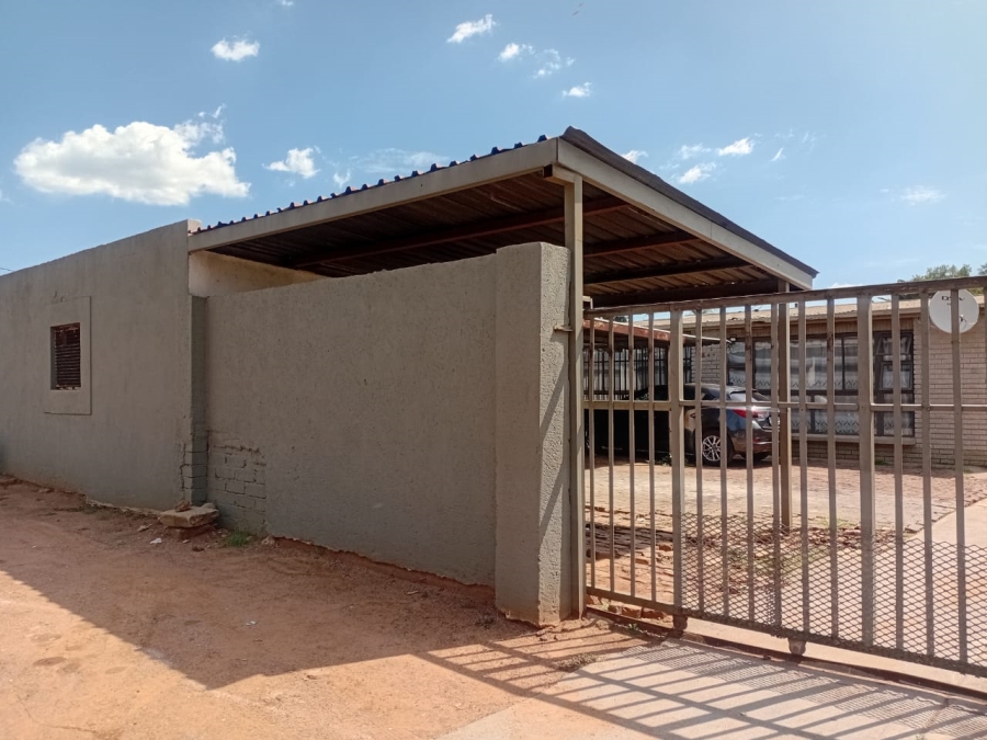 13 Bedroom Property for Sale in Jan Niemand Park Gauteng