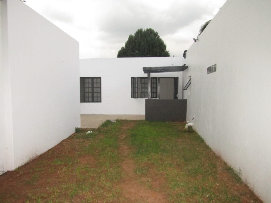 To Let 2 Bedroom Property for Rent in Percelia Estate Gauteng