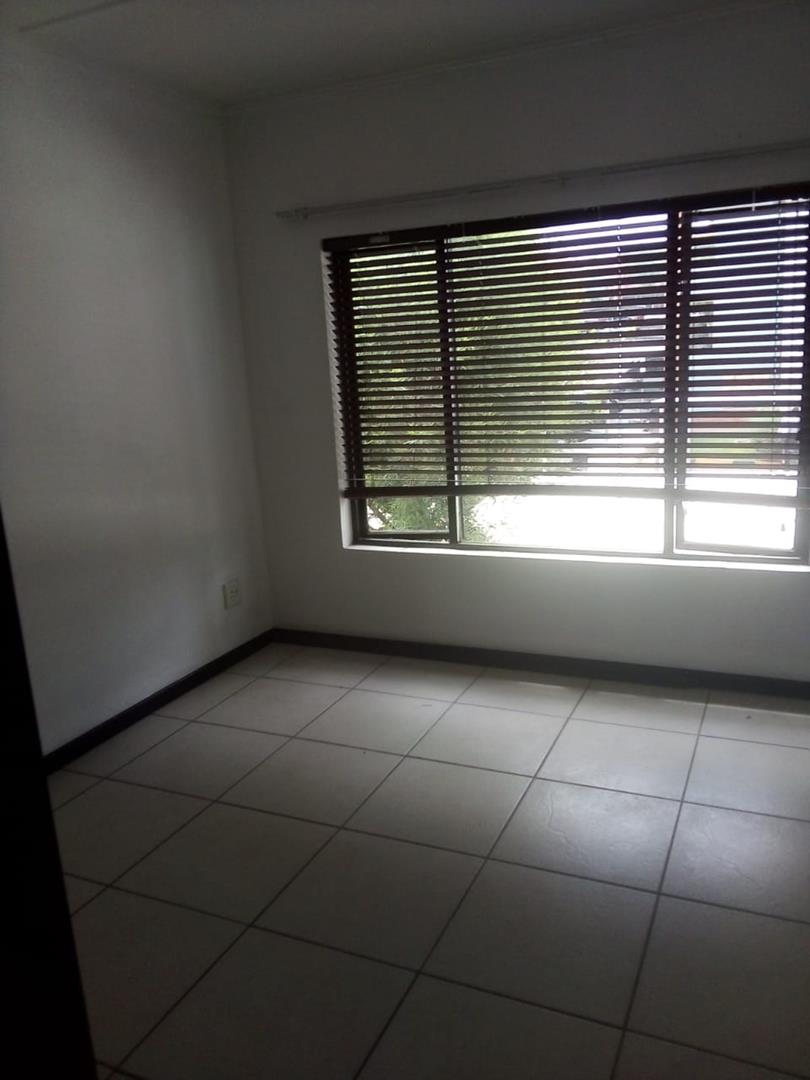 To Let 2 Bedroom Property for Rent in Greenstone Hill Gauteng