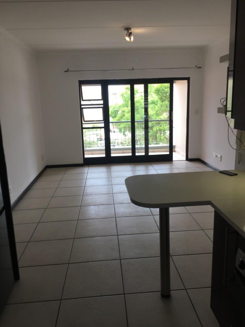 To Let 2 Bedroom Property for Rent in Greenstone Hill Gauteng