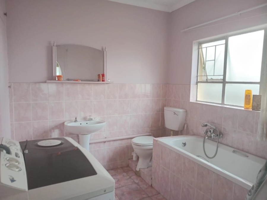 4 Bedroom Property for Sale in East Lynne Gauteng