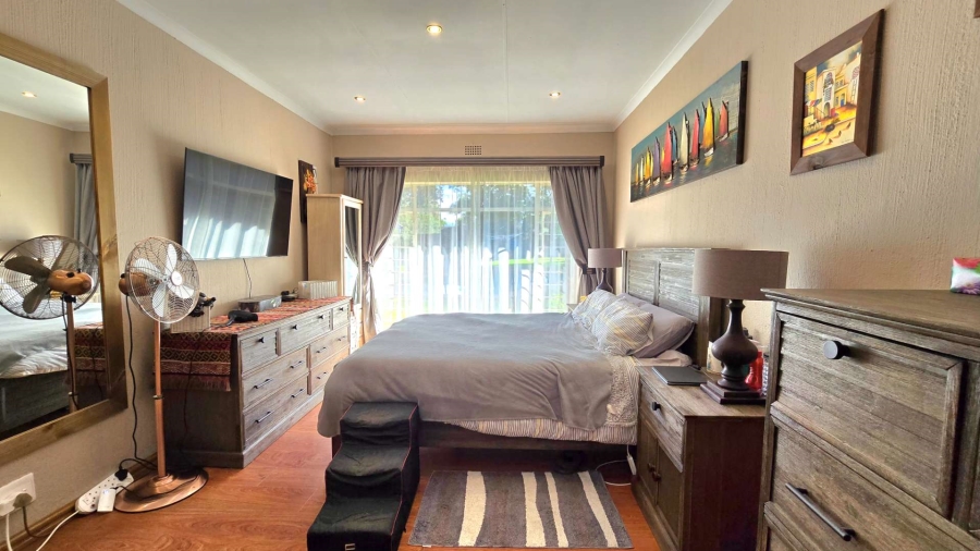 4 Bedroom Property for Sale in Brackenhurst Gauteng