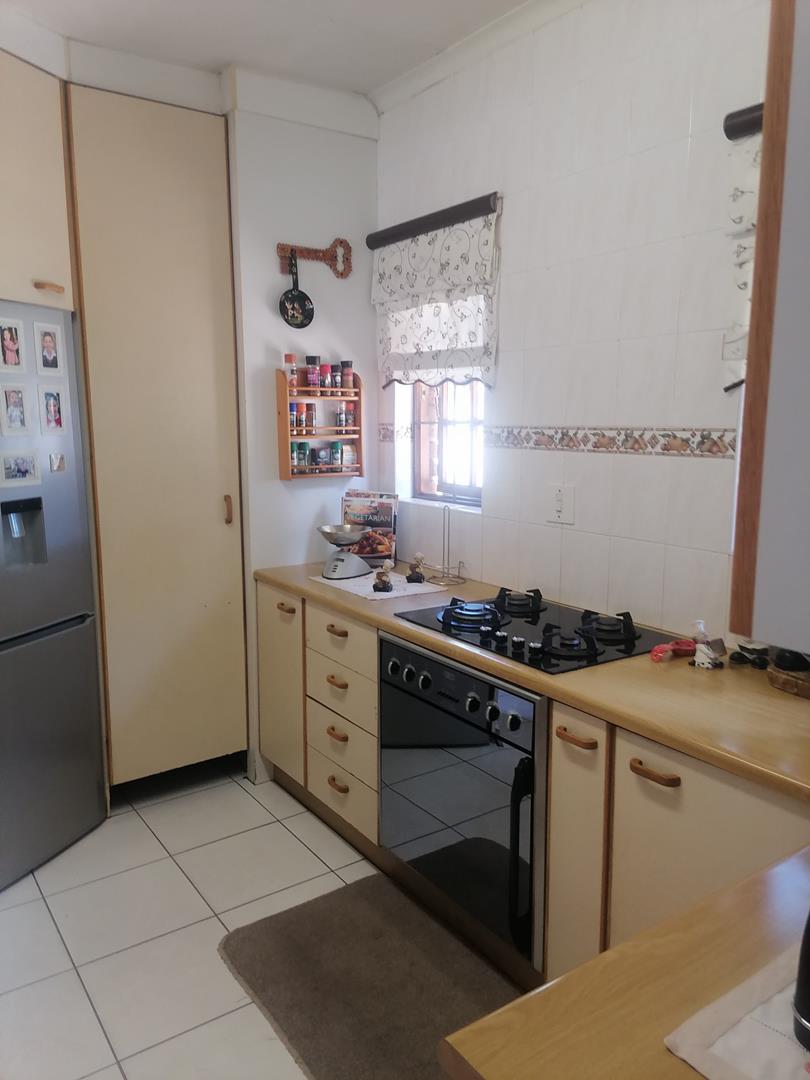 4 Bedroom Property for Sale in Oakdene Gauteng