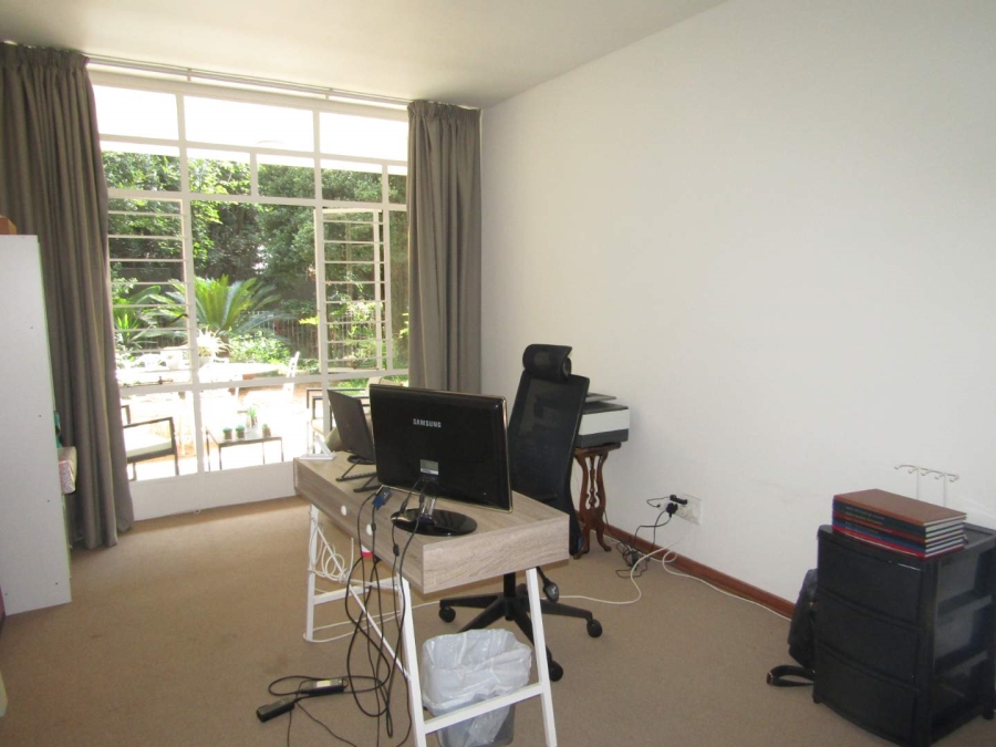 To Let 2 Bedroom Property for Rent in Glenhazel Gauteng