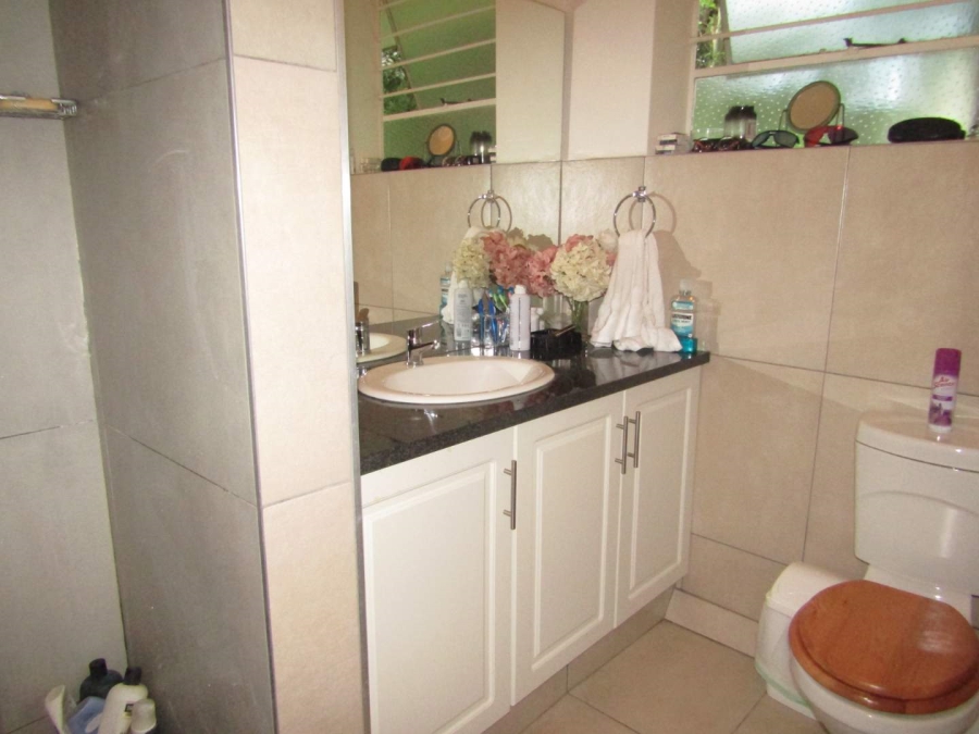 To Let 2 Bedroom Property for Rent in Glenhazel Gauteng