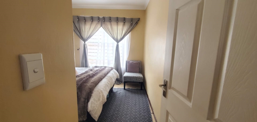 2 Bedroom Property for Sale in Honeydew Gauteng