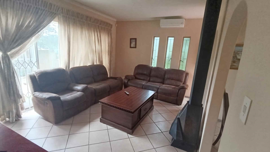 To Let 5 Bedroom Property for Rent in The Reeds Gauteng