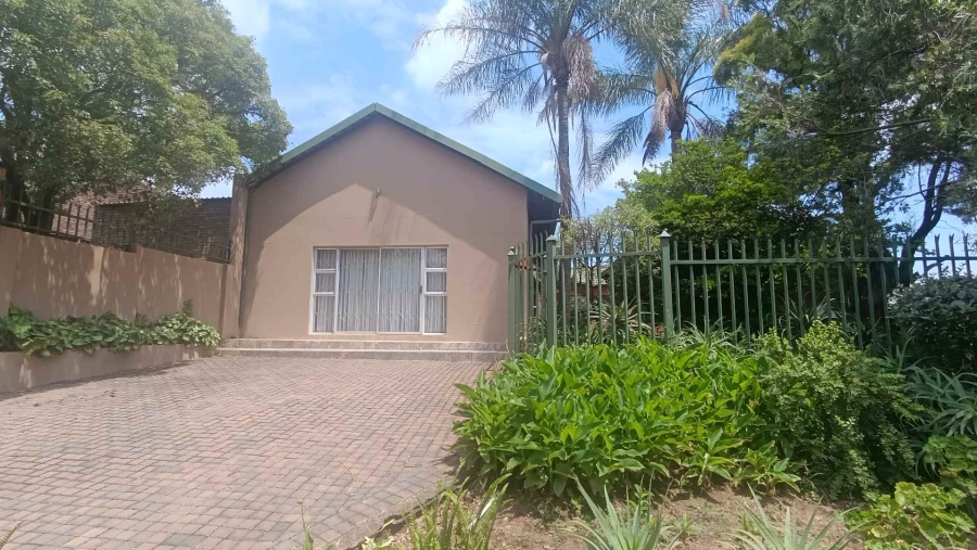 5 Bedroom Property for Sale in The Reeds Gauteng