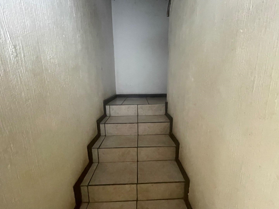 3 Bedroom Property for Sale in Clayville Gauteng