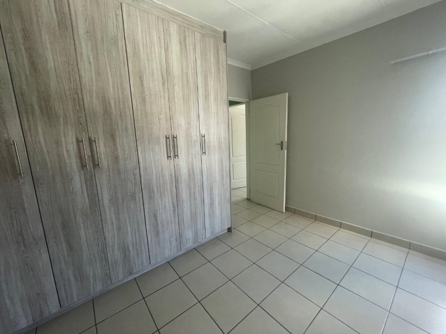 To Let 2 Bedroom Property for Rent in Brentwood Gauteng