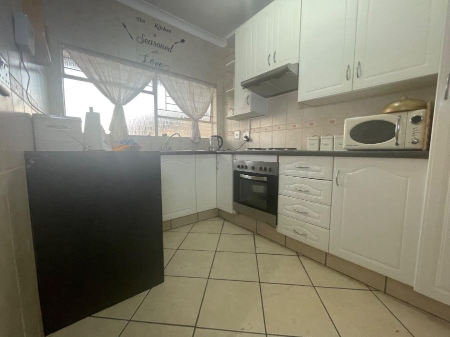 To Let 2 Bedroom Property for Rent in Edleen Gauteng