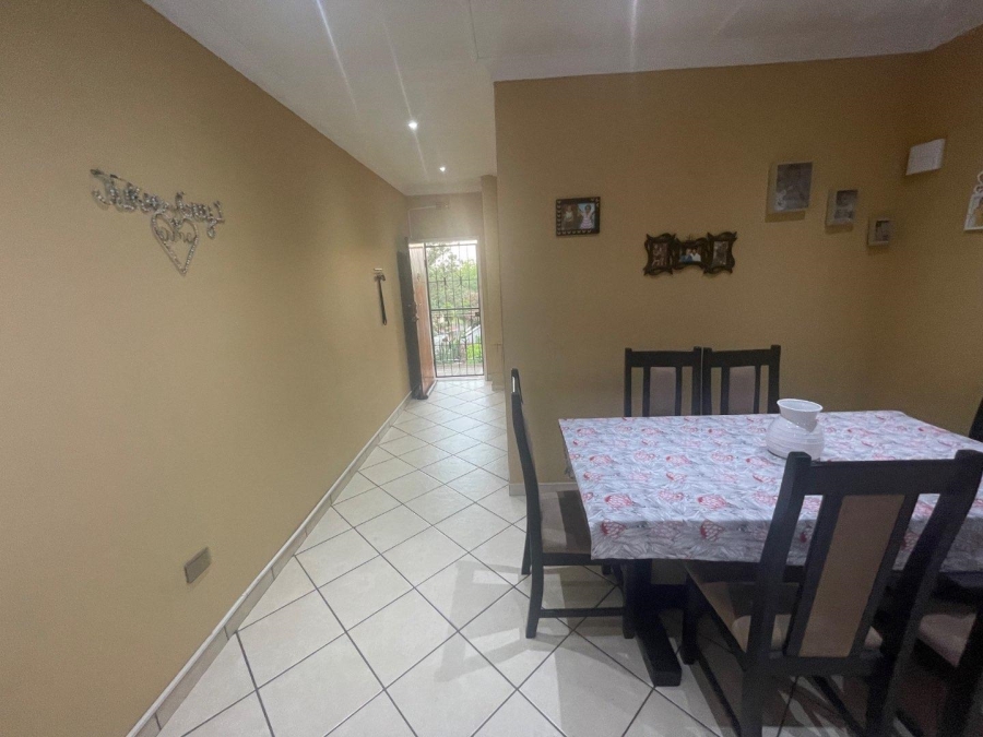 To Let 2 Bedroom Property for Rent in Edleen Gauteng