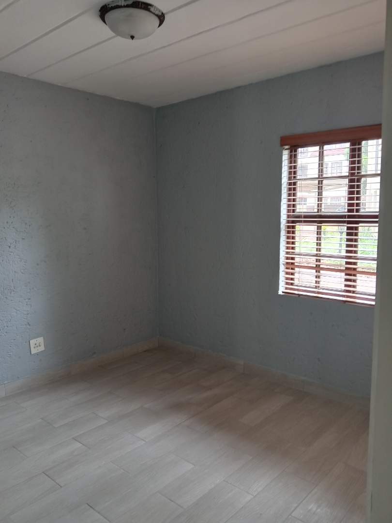 To Let 3 Bedroom Property for Rent in Dowerglen Gauteng