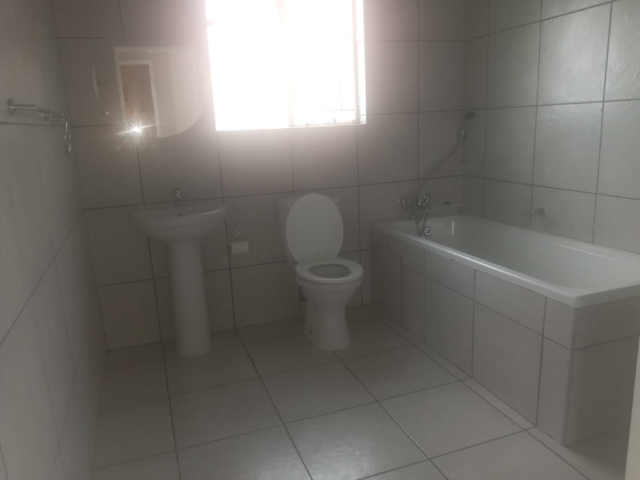 To Let 3 Bedroom Property for Rent in Riversdale Gauteng