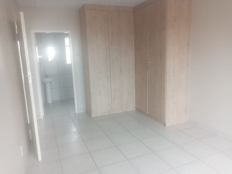 To Let 3 Bedroom Property for Rent in Riversdale Gauteng