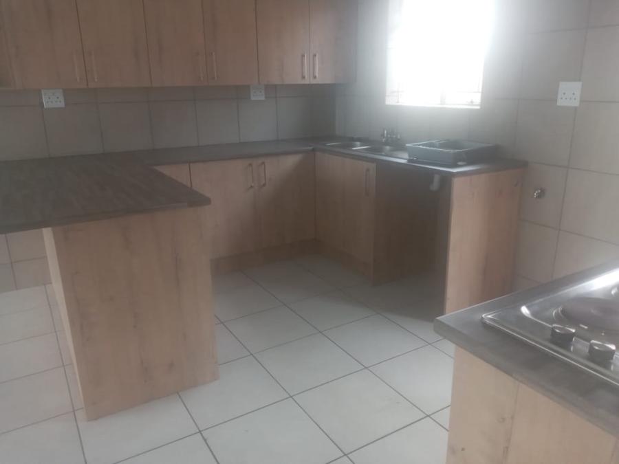 To Let 3 Bedroom Property for Rent in Riversdale Gauteng