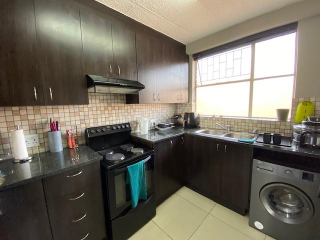 2 Bedroom Property for Sale in La Montagne Gauteng