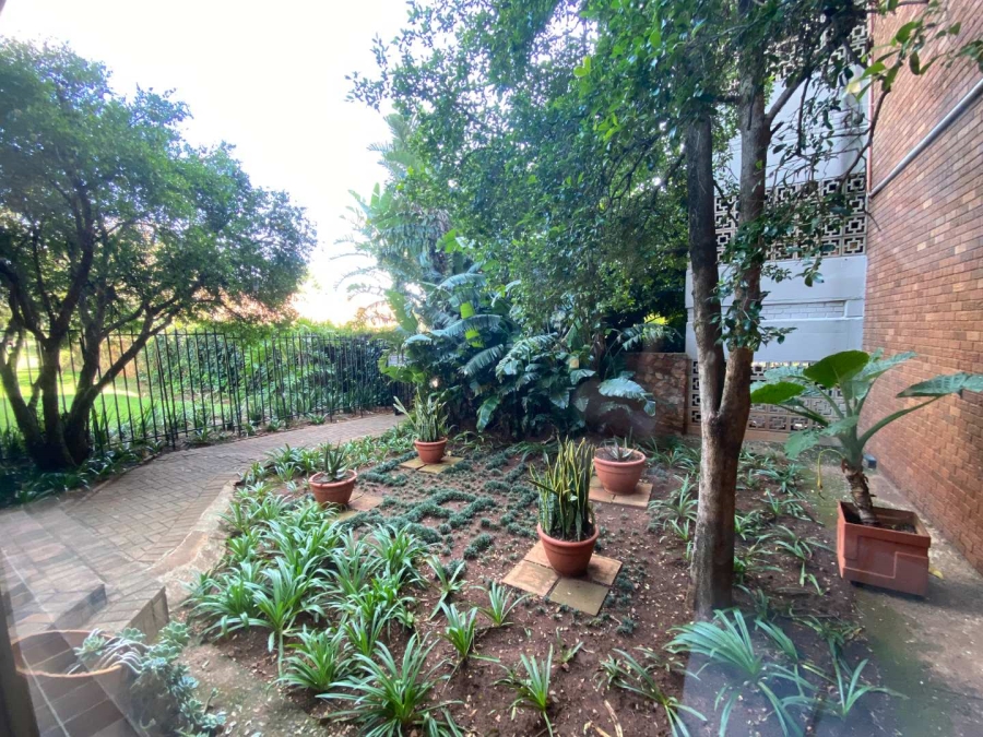 2 Bedroom Property for Sale in La Montagne Gauteng