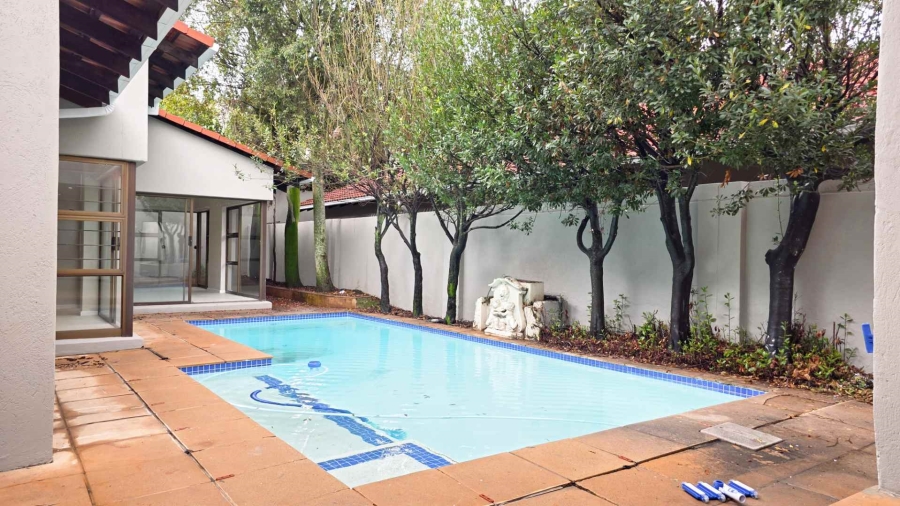 To Let 3 Bedroom Property for Rent in Sandown Gauteng