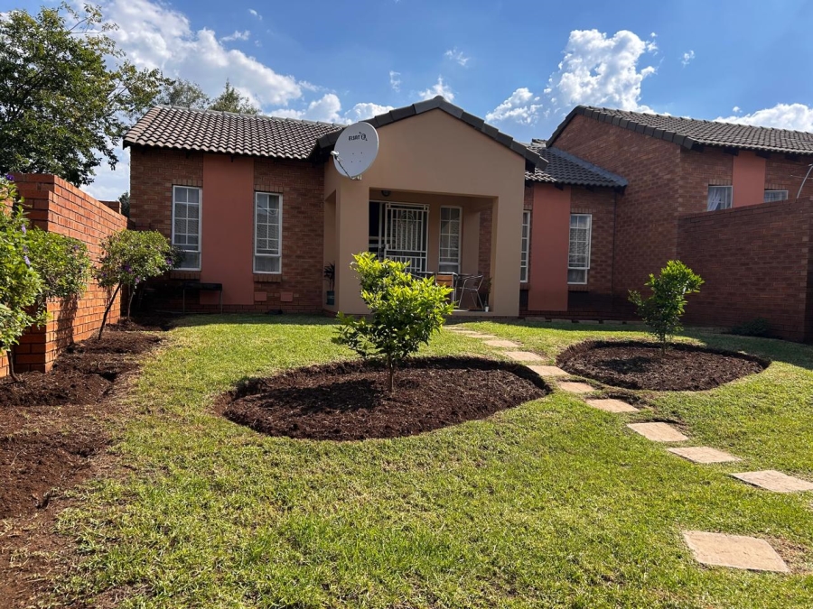 3 Bedroom Property for Sale in Noordwyk Gauteng