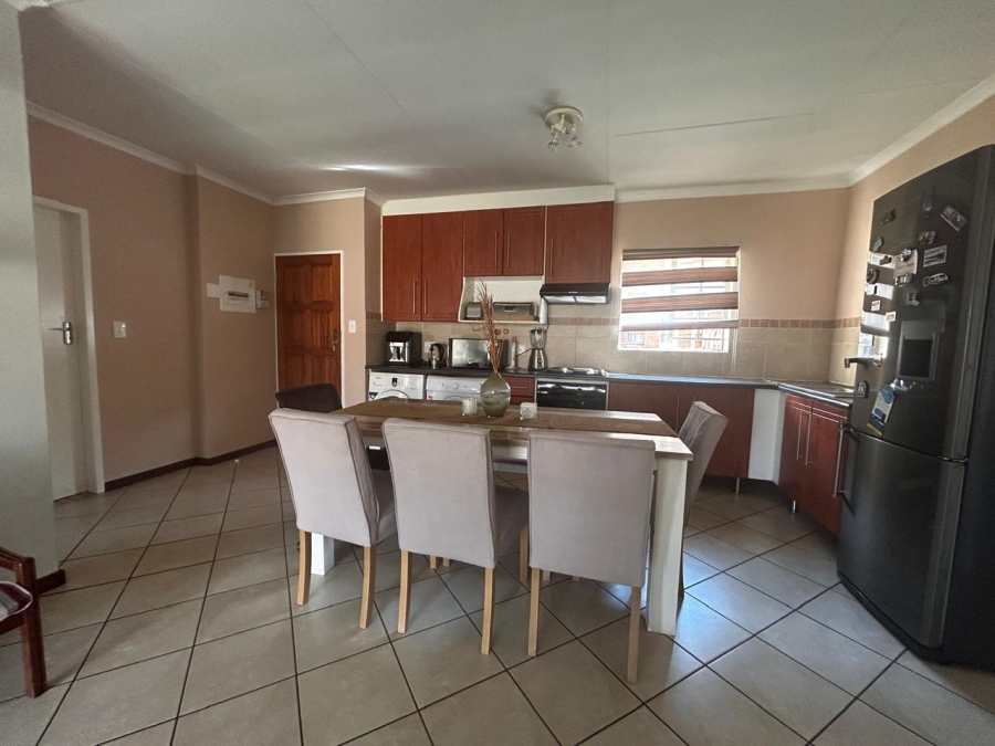 3 Bedroom Property for Sale in Noordwyk Gauteng