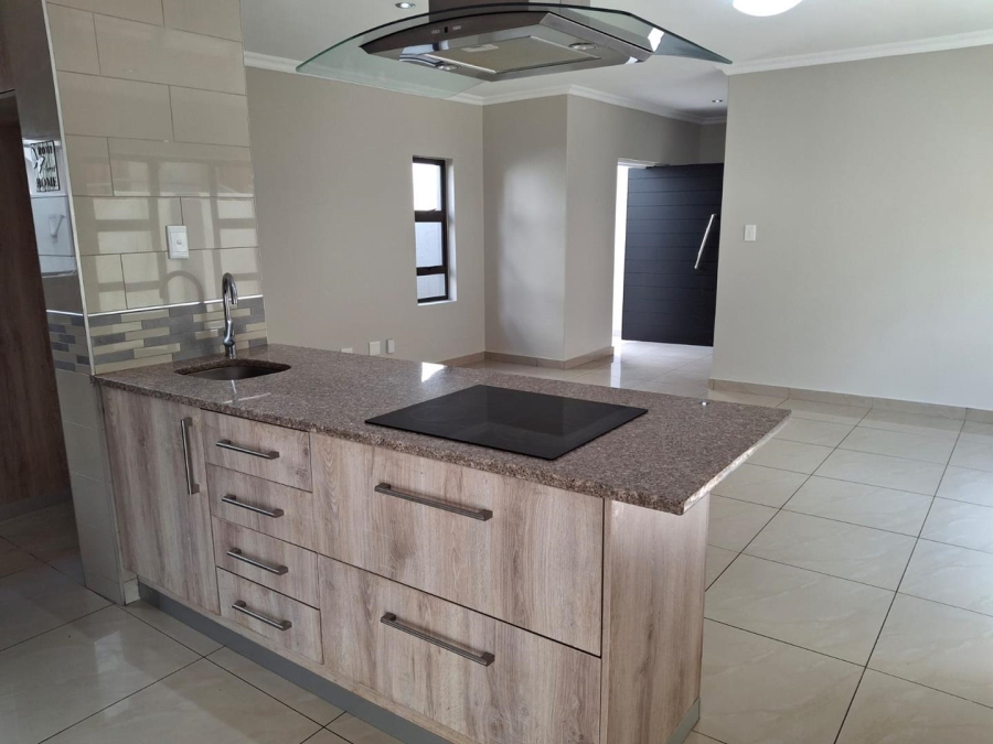 3 Bedroom Property for Sale in Boardwalk Gauteng