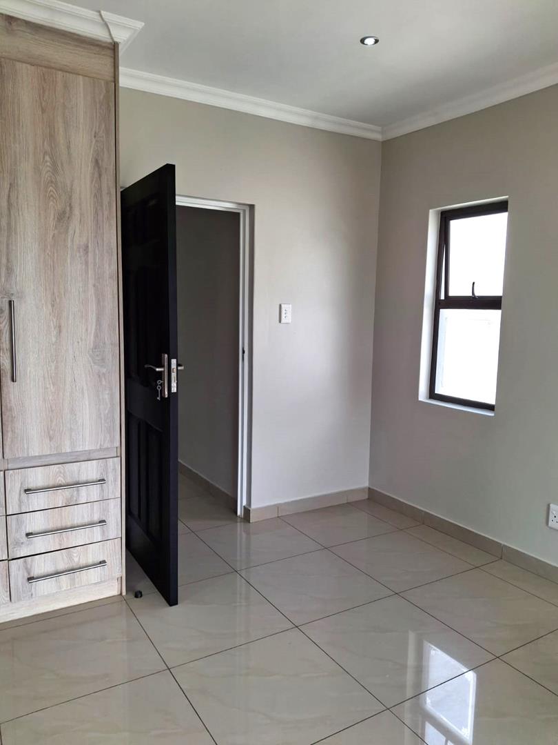 3 Bedroom Property for Sale in Boardwalk Gauteng